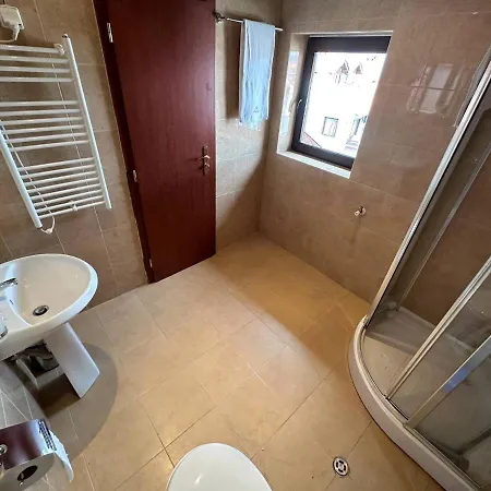 Bright Mountain View Penthouse - 300mbps Wi-fi
