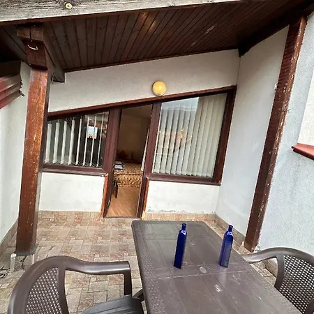 Bright Mountain View Penthouse - 300mbps Wi-fi