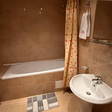 Bright Mountain View Penthouse - 300mbps Wi-fi Bansko